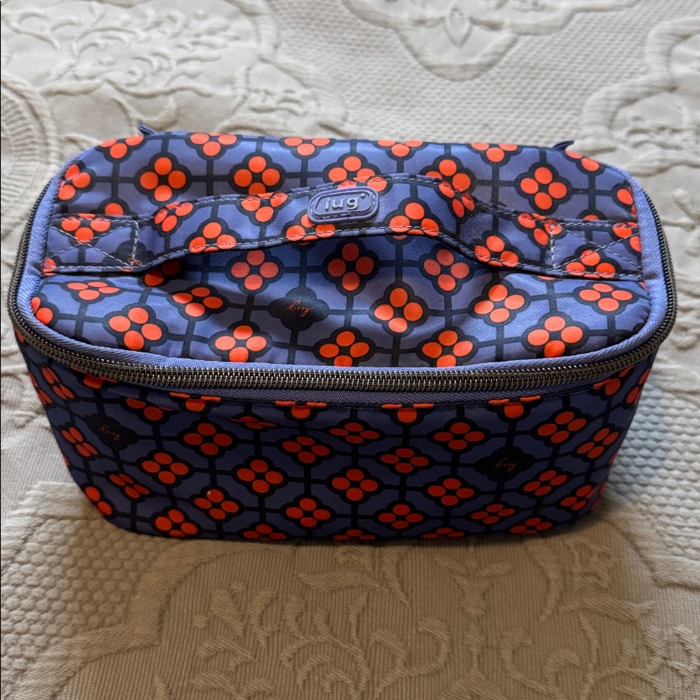 Lug Dolly Short — Very Berry Blue